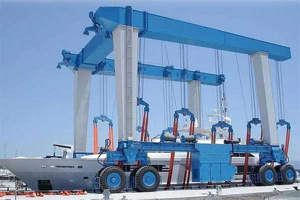 游艇搬運(yùn)機(jī)維護(hù)周期是多久？/ 核心部件壽命如何預(yù)測(cè)？